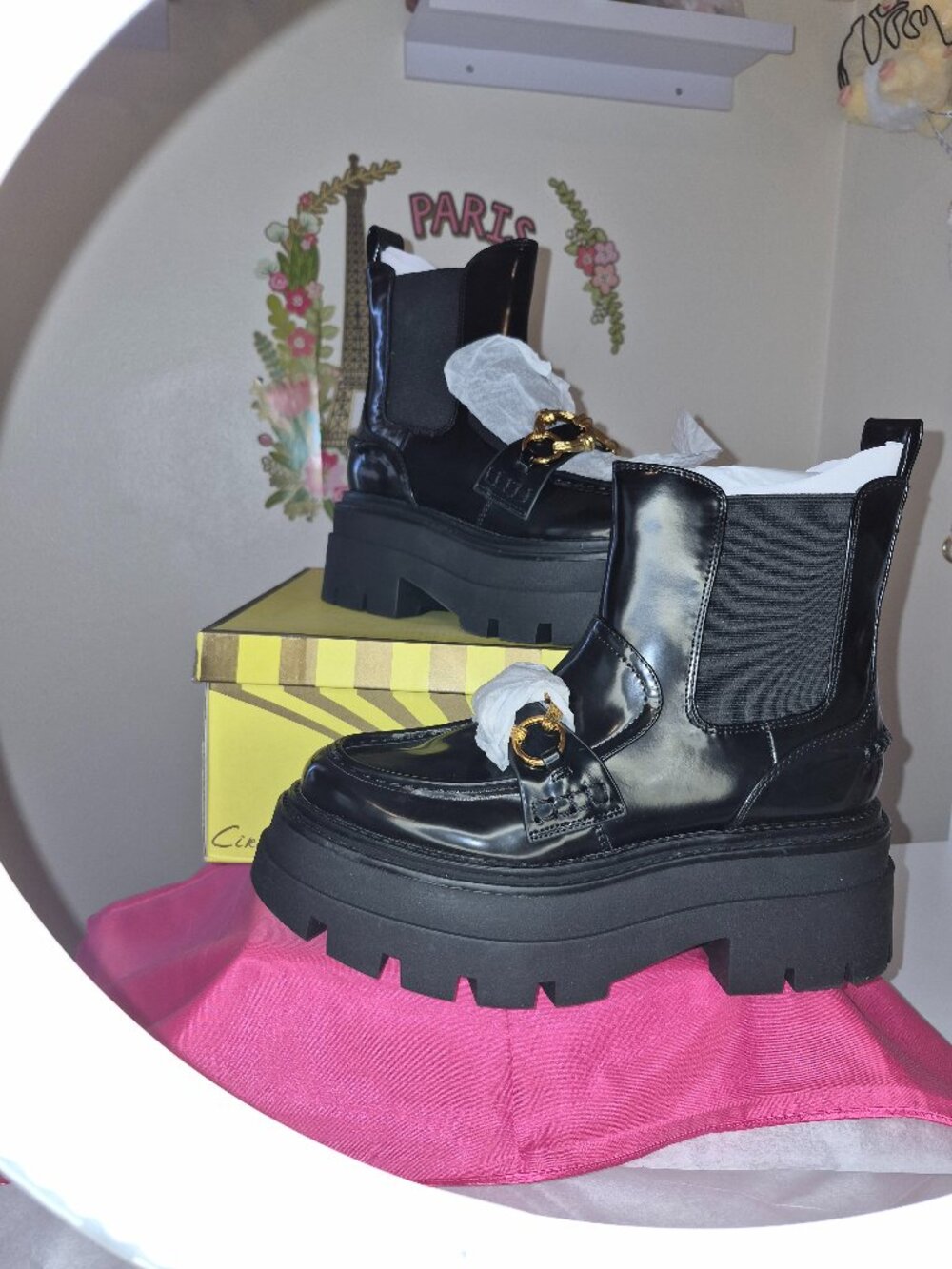 Circus by Sam Edelman Brooks Chelsa Chunky Heel Platform black boots.